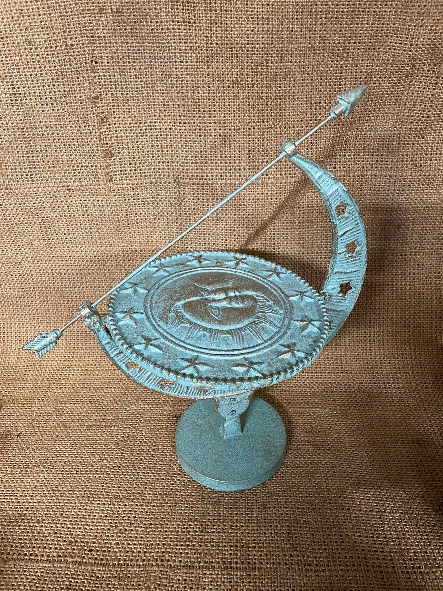 Star Sundial with wide base