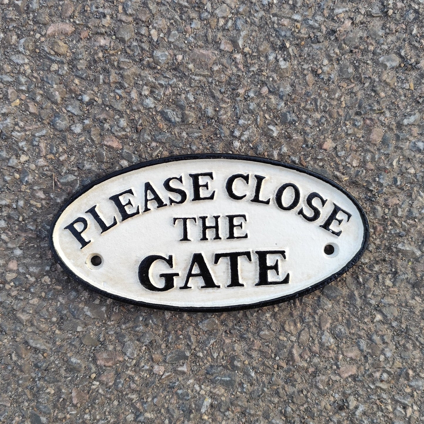 Oval Sign - Please Close the Gate