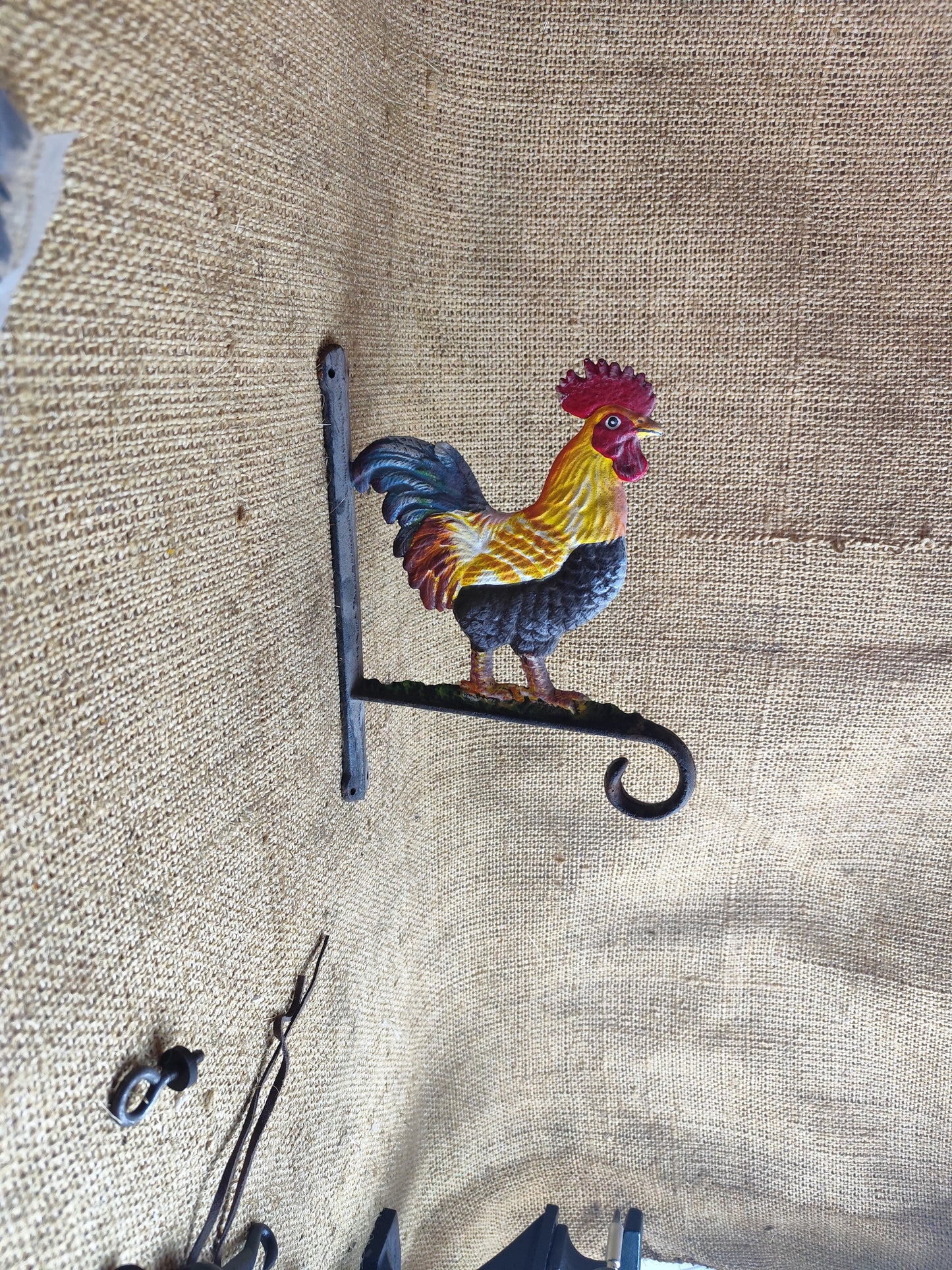 ROOSTER HANGER