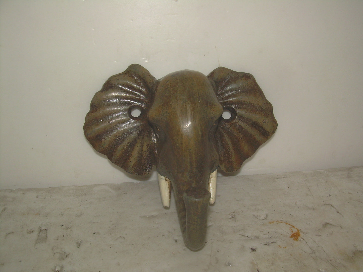 Elephant Hook (white)