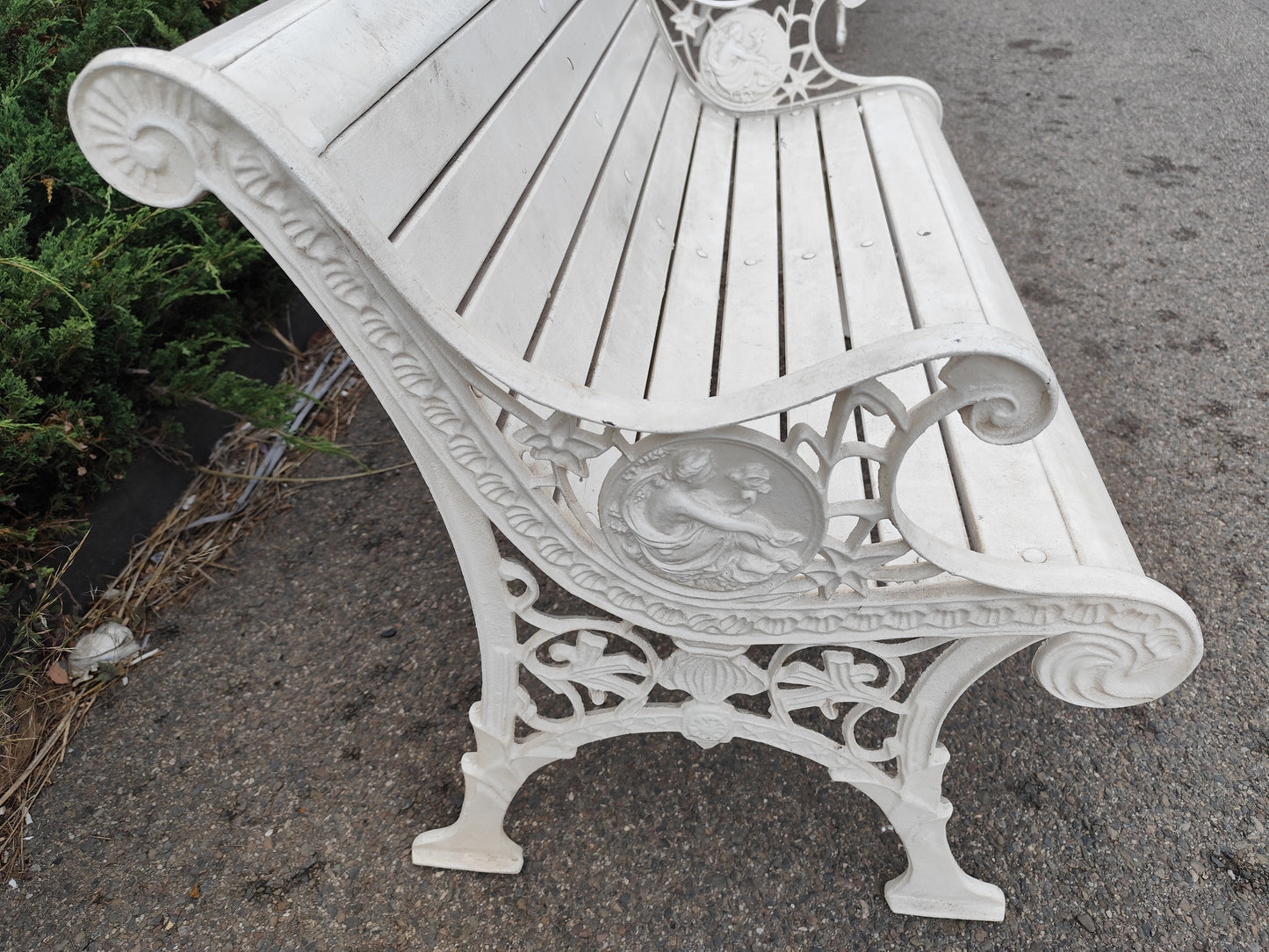 Cast Iron Two Seater Bird and Lady Bench