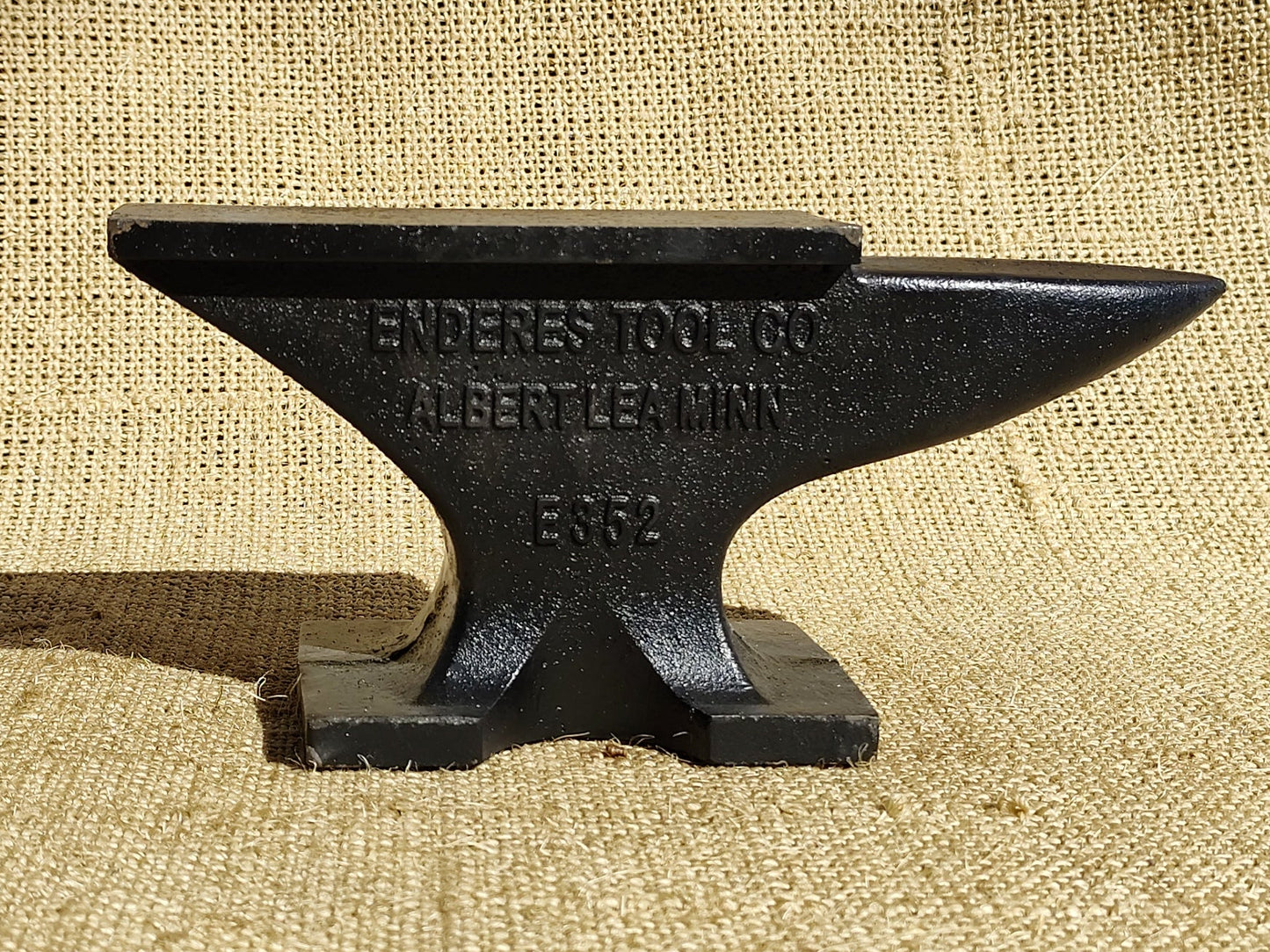 ENDERES Anvil