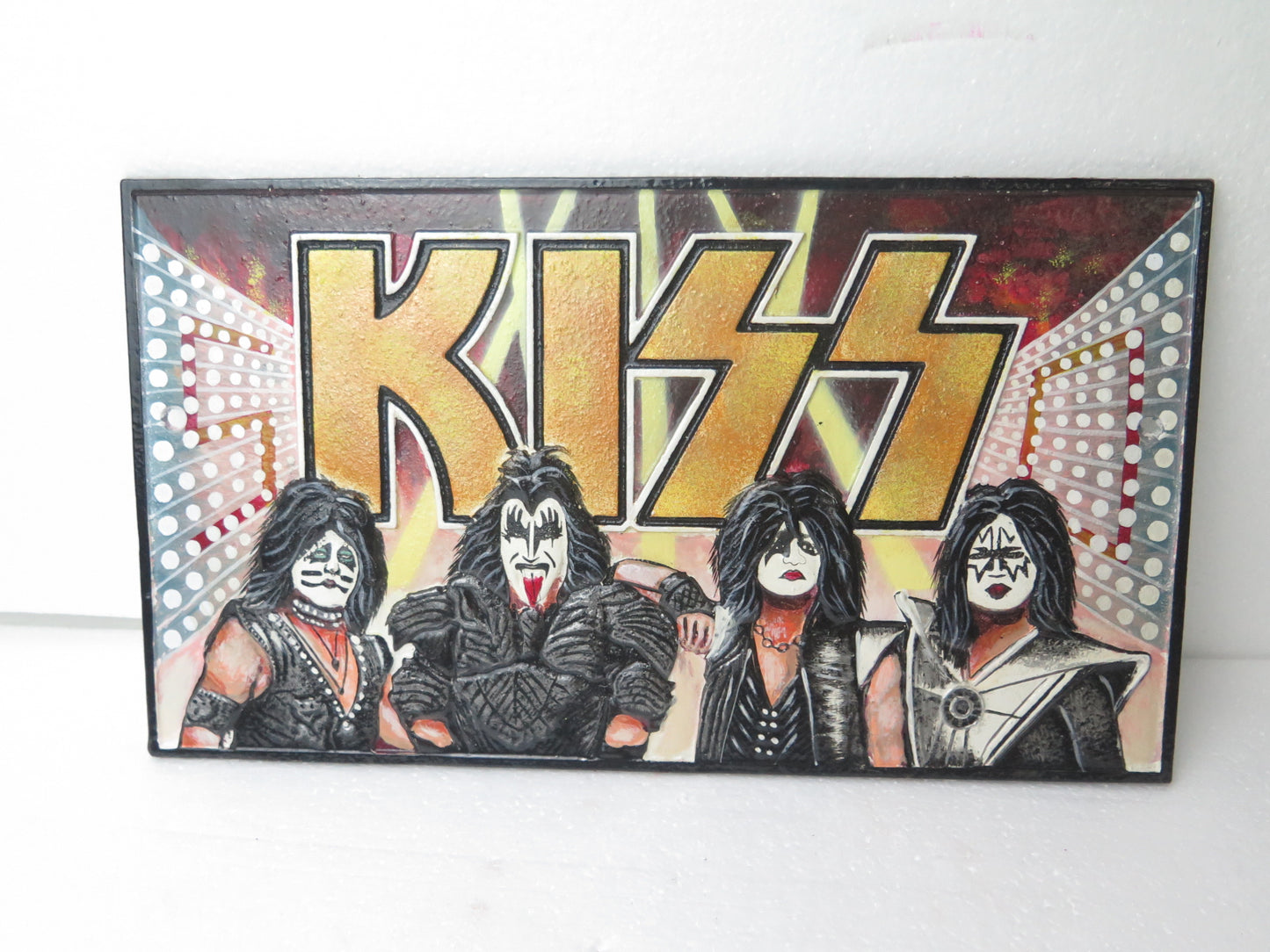 KISS sign